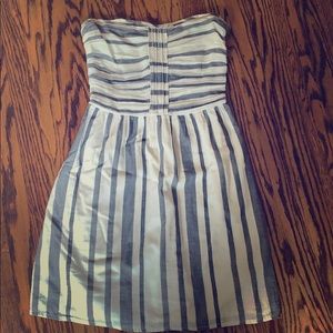 Gap | Strapless Dress with Hidden Pockets